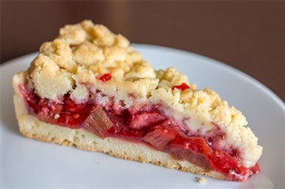 Cranberry Rhubarb Crumb Pie 9"