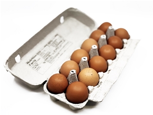 A&amp;V Natural Cage Free Local Large Brown Eggs (1doz)