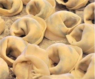 Tortelloni Jumbo With Porcini &amp; Ricotta