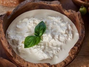 A&amp;V Stracciatella (8oz)